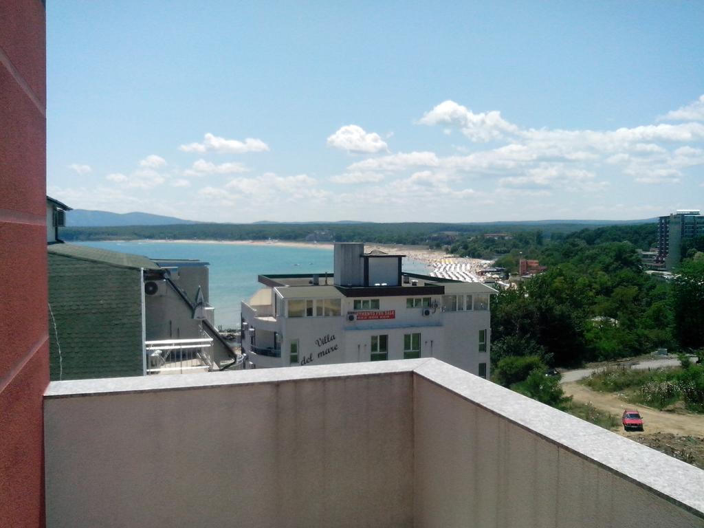 La Piazza Primorsko Rooms & Apartments Exterior foto