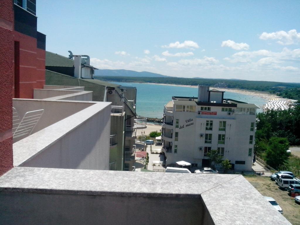 La Piazza Primorsko Rooms & Apartments Exterior foto