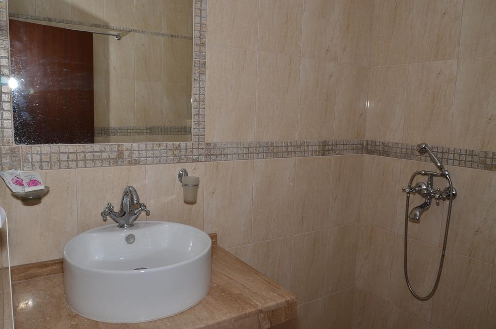 La Piazza Primorsko Rooms & Apartments Exterior foto