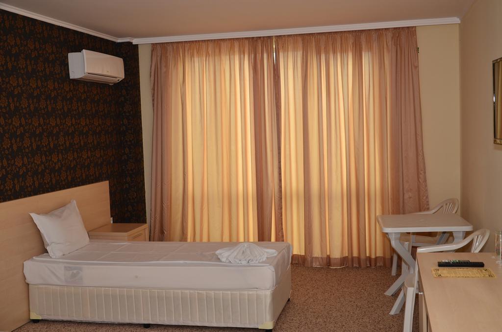 La Piazza Primorsko Rooms & Apartments Cameră foto